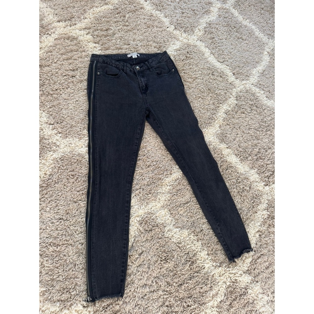 Adam Levine Womens Skinny Jeans Black Side Zipper Raw Hem Size 7 Edgy Denim - Picture 2 of 8
